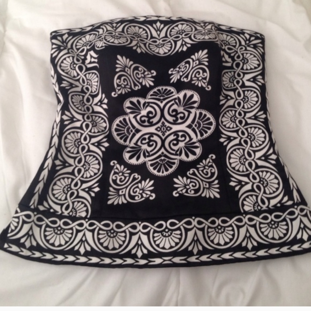 NWT White house black market corset